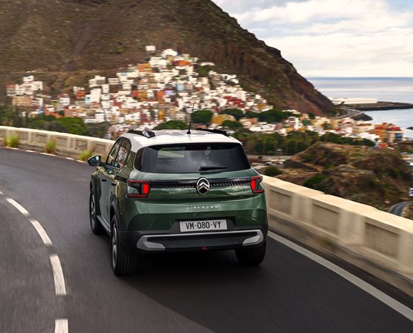 C3 aircorss suv rear on road