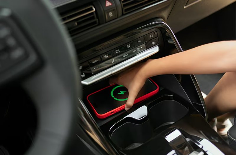C3 aircross suv wireless charging Connect One