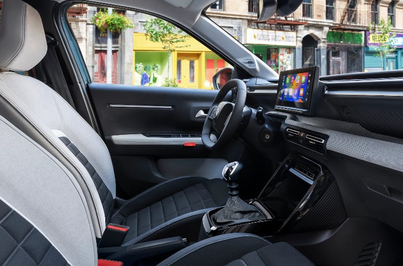 citroen c3 cockpit with infotainment