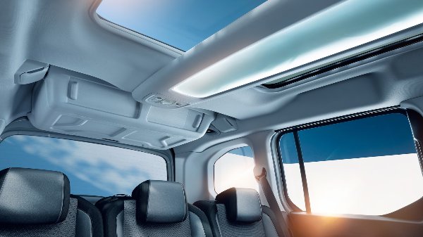 Combo life electric interior back seats