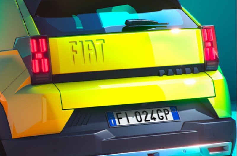 Yellow Fiat Panda photographed from the rear with visible number plate FI 024 GP.