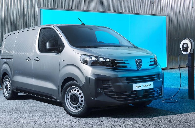peugeot E-Expert on charge