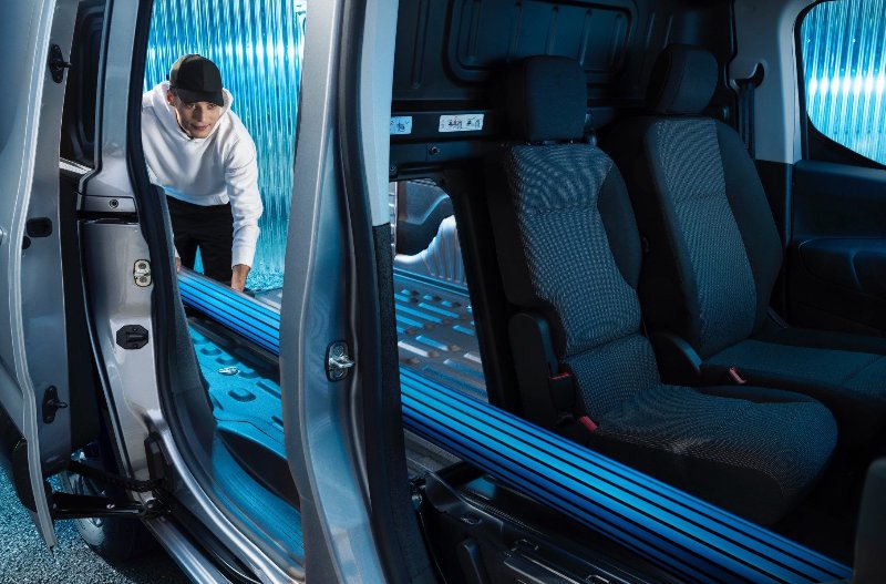 Peugeot Partner cargo space