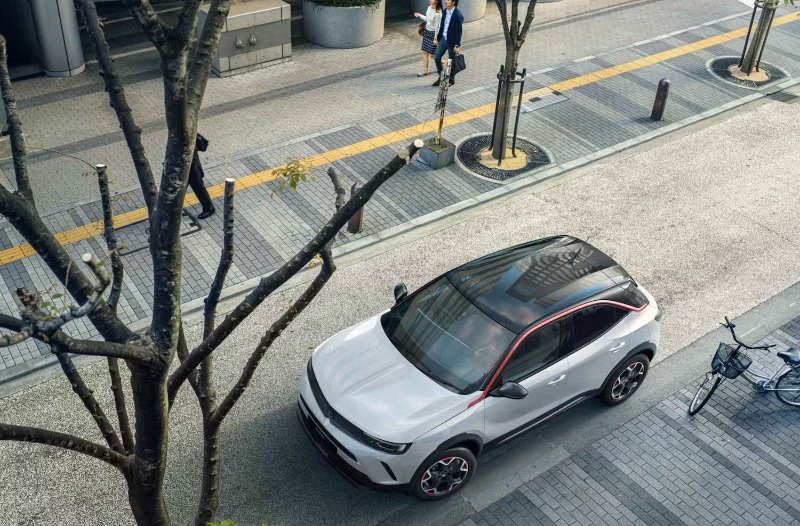 vauxhall mokka roof top view