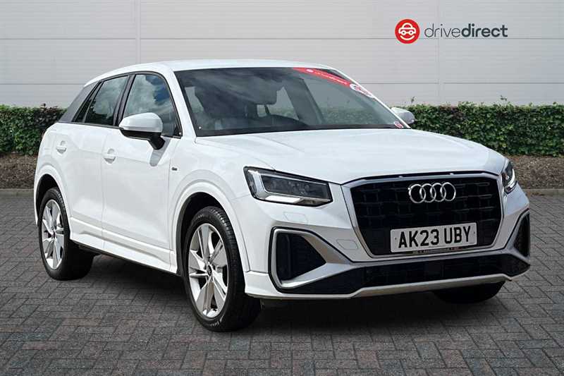 AUDI Q2